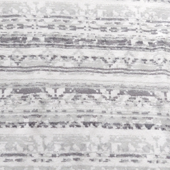 NWT J. Jill Pima Cotton Crew Neck Long Sleeve Tee Gray Ivory Print NWT Size LP - Picture 6 of 6